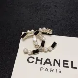 シャネルブローチCHANEL 2023年新作 スクエアダイヤモンド＆パールブローチ