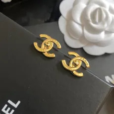シャネルピアスCHANEL 2023 新作 レターボタン イヤリング