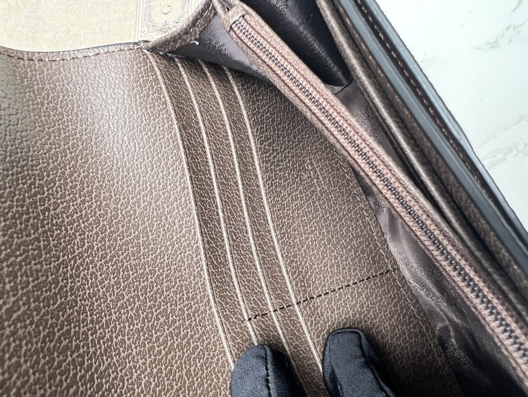 グッチ財布GUCCI 2023新作 レザーバンブーウォレット
