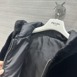プラダ服PRADA 2023 新作 三角ロゴ フード付きショートコート
