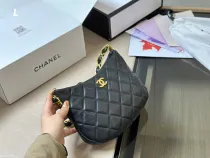 シャネルバッグCHANEL2023新作脇バッグ