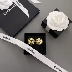 シャネルピアスCHANEL 2023 新作 フレグランス グラフィティ レター ゴールド ケーキ イヤリング
