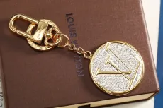 ルイヴィトンキーホルダー LOUIS VUITTON 2024新作 ゴールドペンダントキーホルダー