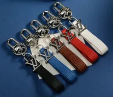 ルイヴィトンキーホルダー LOUIS VUITTON 2024新作 本革キーホルダー