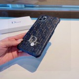 ディオールiPhoneケース DIOR 2024新作 エンボス加工のスマホケース