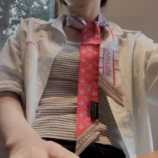 ルイヴィトンカチューシャ LOUIS VUITTON 2024新作 マルベリーシルクヘッドバンド