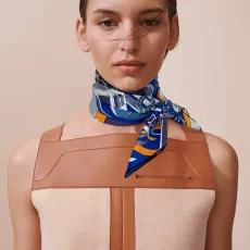エルメスマフラー HERMES 2024新作 シルクスクエアスカーフ
