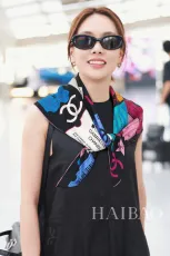 シャネルマフラー CHANEL 2024新作 片面シルクスカーフ