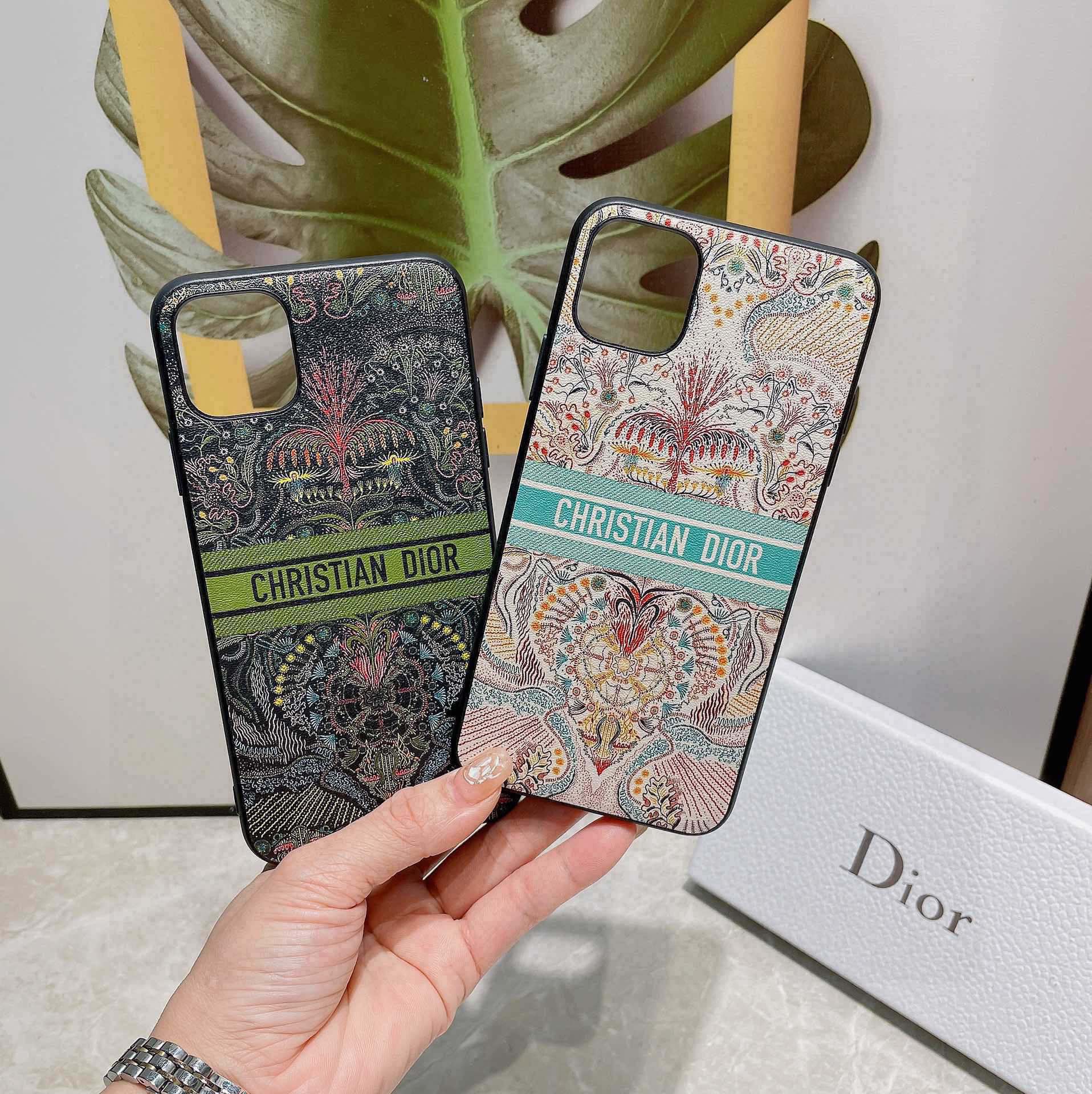 ディオールiPhoneケース DIOR 2024新作 革製携帯電話ケース