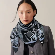 エルメスマフラー HERMES 2024新作 シルクスクエアスカーフ