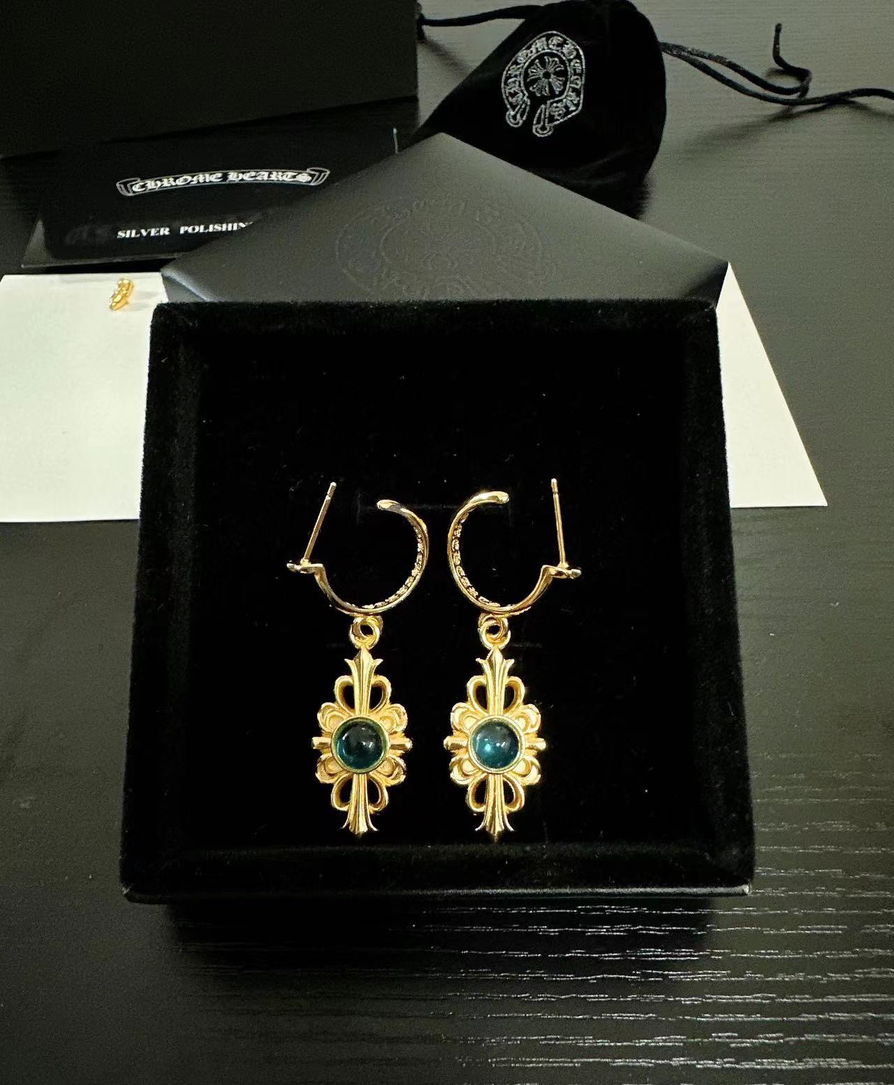 クロムハーツピアス CHROME HEARTS 2024新作 ピアス