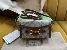 グッチバッグ GUCCI 2024新作 高品质 クロスボディバッグ
