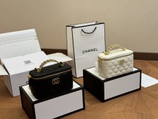 シャネルバッグ CHANEL 2024新作 スーツケースバッグ