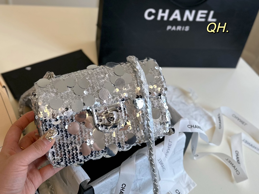 シャネルバッグ CHANEL 2024新作 ショルダーバッグ