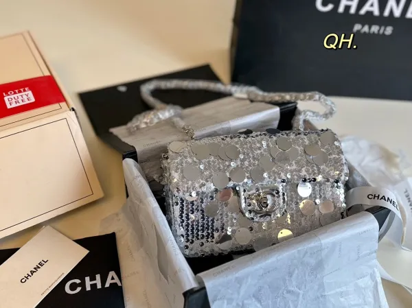 シャネルバッグ CHANEL 2024新作 ショルダーバッグ