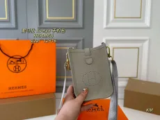 エルメスバッグ HERMES 2024新作 ミニエブリン携帯電話バッグ