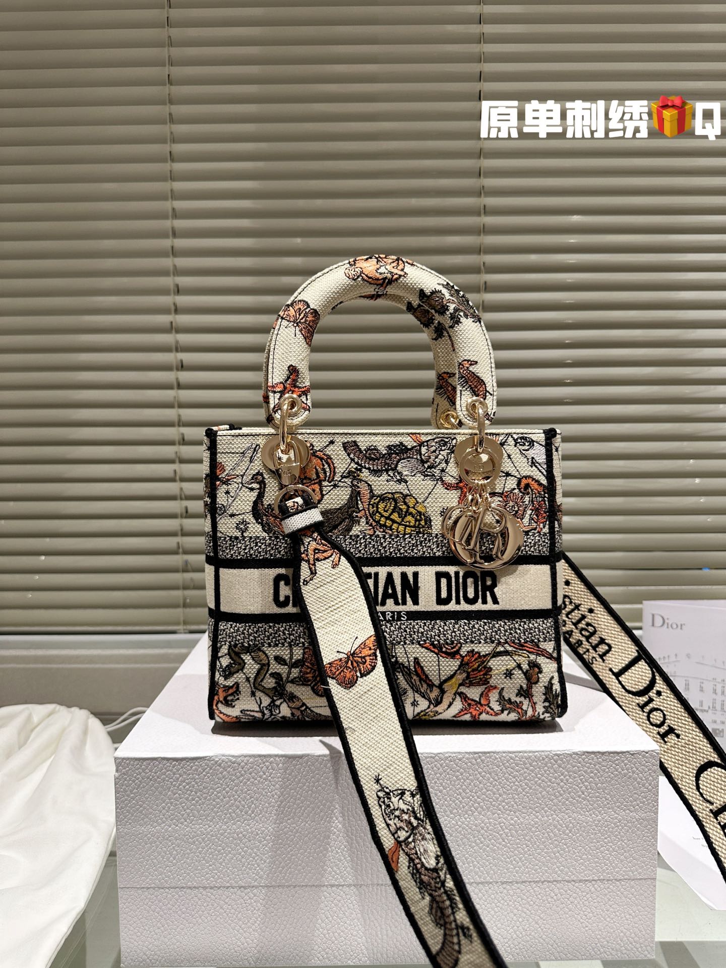 ディオールバッグ DIOR 2024新作 ダイアナ妃のバッグ