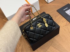 シャネルバッグ CHANEL 2024新作 小さな金貨バッグ