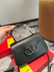 ヴァレンティノバッグ Valentino 2024新作 Black Tie 封筒パッケージ