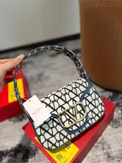 ヴァレンティノバッグ Valentino 2024新作 Black Tie 封筒パッケージ