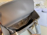 ディオールバッグ DIOR 2024新作 ダイアナ妃のハンドバッグ