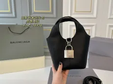 バレンシアガバッグ BALENCIAGA 2024新作 locker hobo 野菜かごロックバッグ