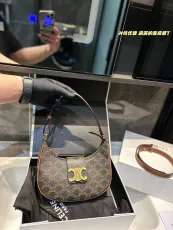 セリーヌバッグ CELINE 2024新作 脇の下のバッグ