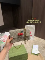 グッチバッグ GUCCI 2024新作 チェリーチェーンバッグ
