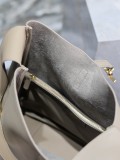 サンローランバッグ Yves Saint Laurent 2024新作 脇の下のバッグ