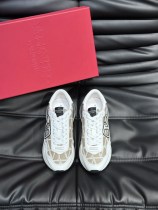 ヴァレンティノ靴 VALENTINO 2024新作 カジュアルシューズ