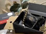 シャネルバッグ CHANEL 2024新作 脇の下のバッグ
