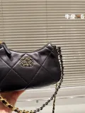 シャネルバッグ CHANEL 2024新作 三日月型バッグ