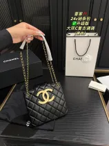 シャネルバッグ CHANEL 2024新作 チェーンバッグ