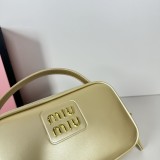 ミュウミュウバッグ Miu Miu 2024新作 高品質 カメラバッグ