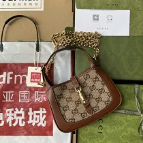 グッチバッグ GUCCI 2024新作 高品質 アンダーアームバッグ 675799