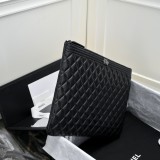 シャネルバッグ CHANEL 2024新作 高品質 クラッチ A82552