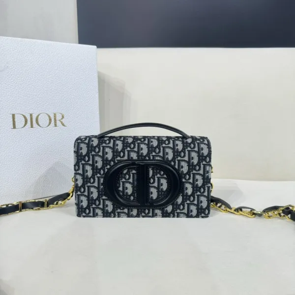 ディオールバッグ DIOR 2024新作 高品質 シグネチャーバッグ