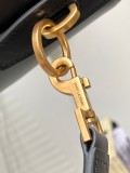 サンローランバッグ Yves Saint Laurent 2024新作 高品質 LE 37 バケットバッグ 749036