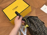 フェンディバッグ FENDI  2024新作 ショルダー老眼ランドセル
