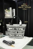 ディオールバッグ DIOR  2024新作 刺繍入り野菜かごバッグ