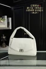 バレンシアガバッグ BALENCIAGA  2024新作 脇の下のバッグ