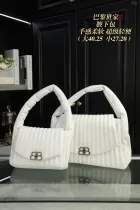 バレンシアガバッグ BALENCIAGA  2024新作 脇の下のバッグ
