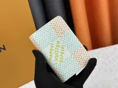 ルイヴィトン財布 LOUIS VUITTON 2024新作 ポケットウォレット N40677