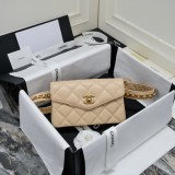 シャネルバッグCHANEL 2024新作 ファニーパック