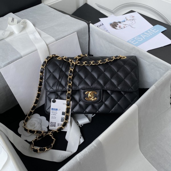 シャネルバッグCHANEL 2024新作 クラシック フラップ バッグ A01113