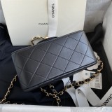 シャネルバッグCHANEL 2024新作 ファッティーファング CFバッグ