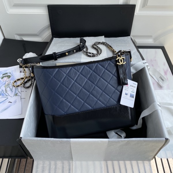 シャネルバッグCHANEL 2024新作 ホーボーバッグ