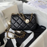 シャネルバッグCHANEL 2024新作 パール風ミニCFバッグ AS4868