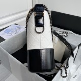 シャネルバッグCHANEL 2024新作 ホーボーバッグ