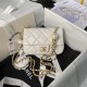 シャネルバッグCHANEL 2024新作 パール風ミニCFバッグ AS4868